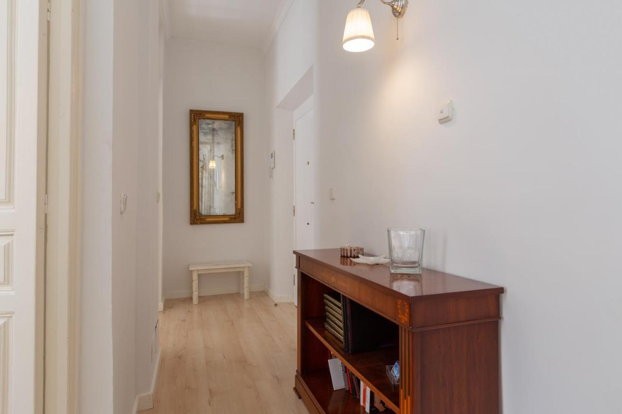 Luminoso Apartamento De Dos Habitaciones Con Vistas A Las Catedral มาลากา ภายนอก รูปภาพ